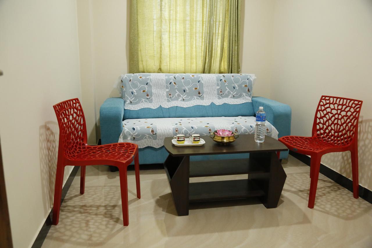 Hotel New Amirtham Inn Palani Exteriör bild